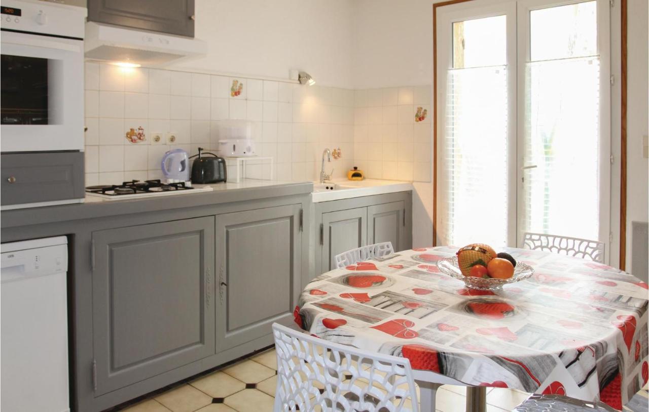 Stunning Home In Saint Trinit With 2 Bedrooms Sault-de-Vaucluse Esterno foto