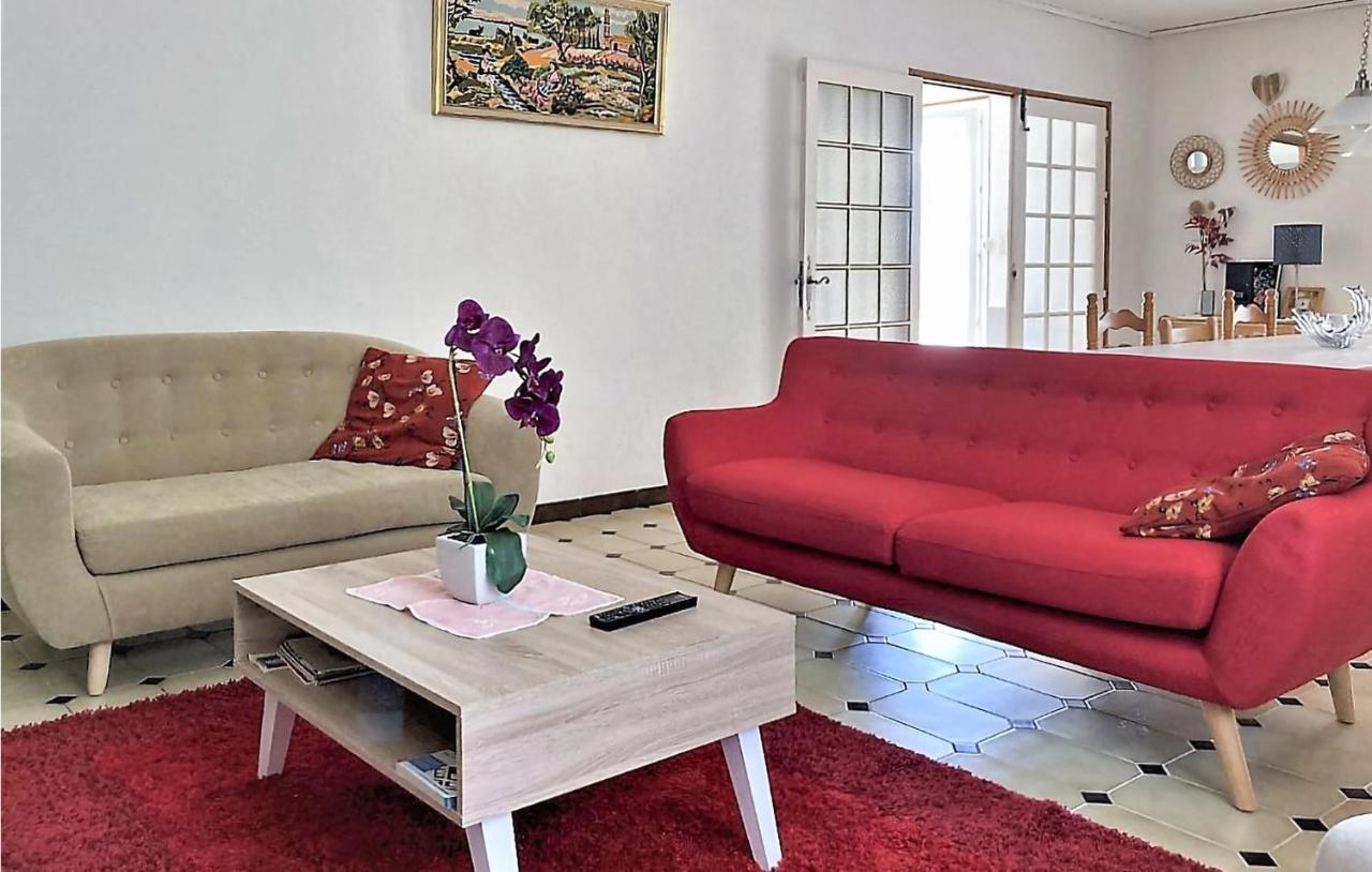 Stunning Home In Saint Trinit With 2 Bedrooms Sault-de-Vaucluse Esterno foto